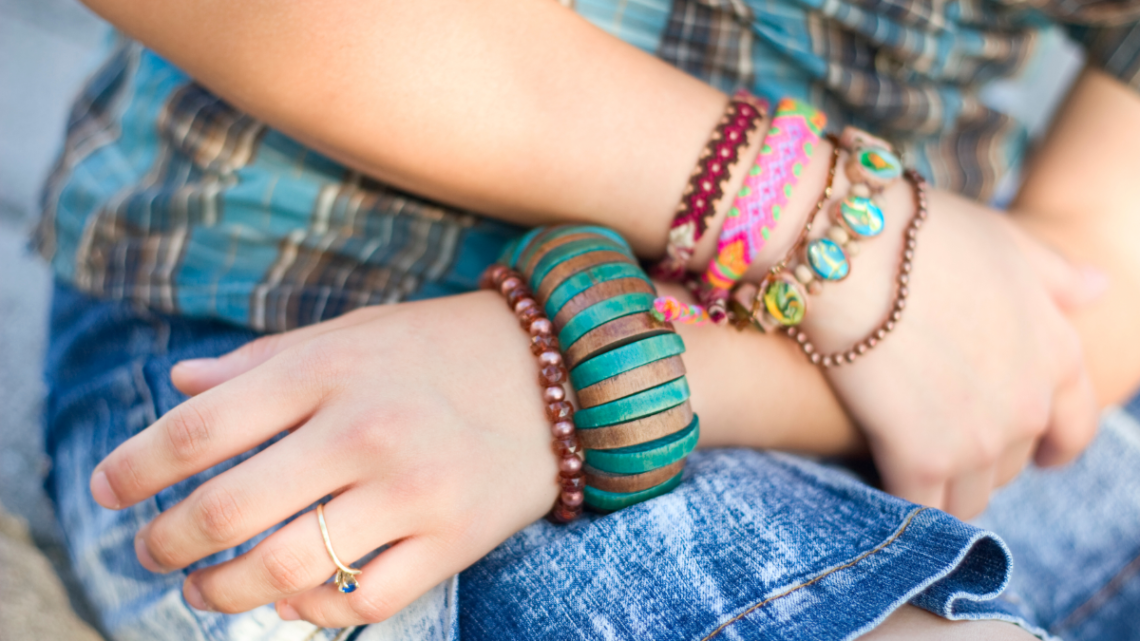 Top Bracelets Tendance 2024: Offrez le Style !